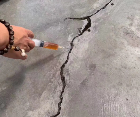 梅江混凝土裂缝修补技术详解​